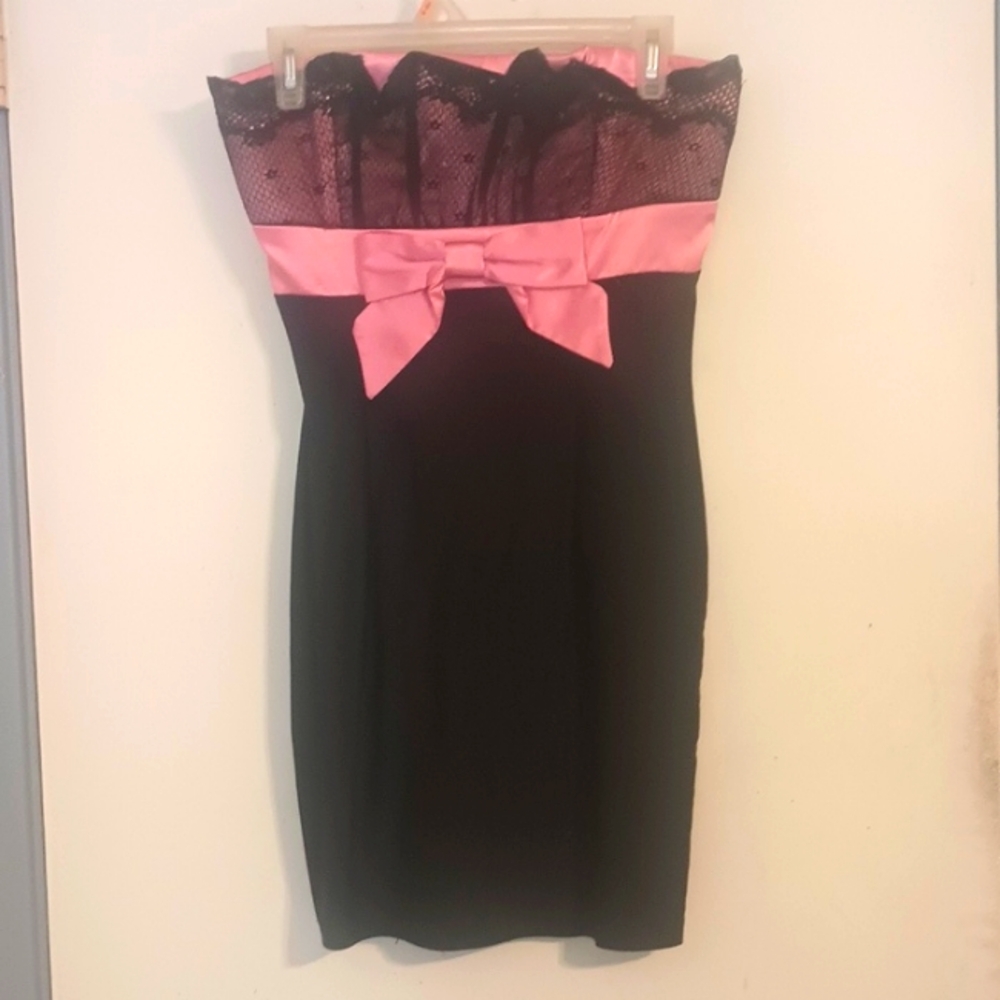 Size 6 Agejo cocktail dress.